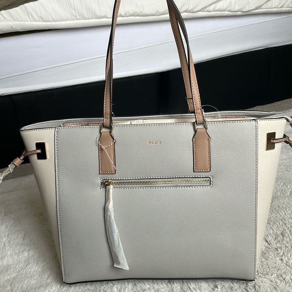Aldo Handbags - ✨NWT Aldo Shoulder Bag🩶